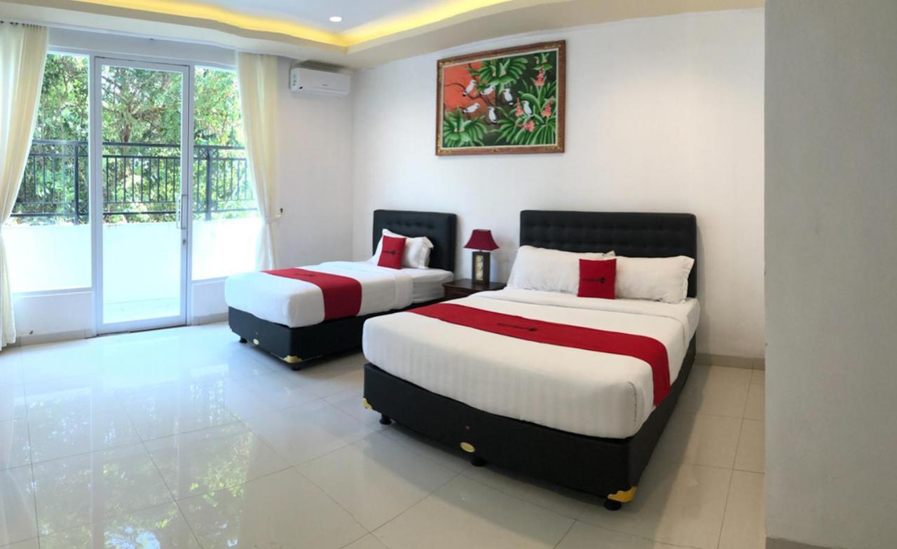 Reddoorz Plus Near Dreamland Beach Jimbaran  Exterior photo